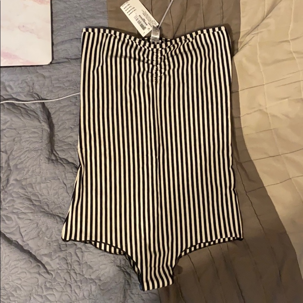 Strapless bodysuit